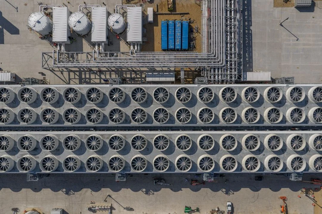 Overhead view of large cooling equipment and pipework at Microsoft Fairwater